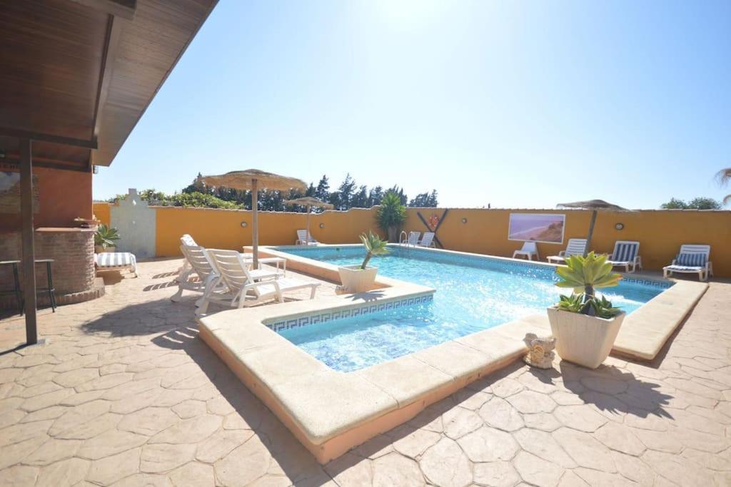 Casas Paqui Y Pablo Con Piscina Compartida En Conil Ferienhaus *